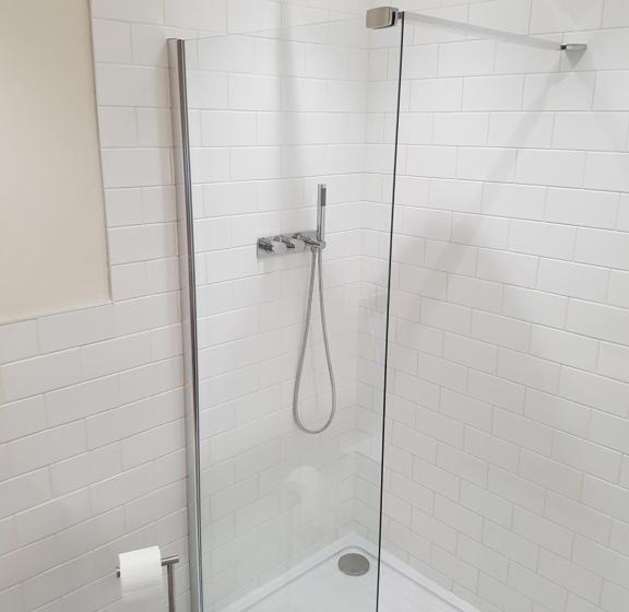 带大床的标准间, Manor House Inn