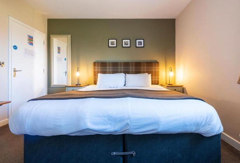 Номер Стандарт, Staunton Arms