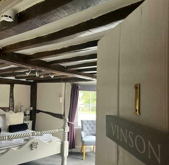 스탠다드 룸, The White Hart