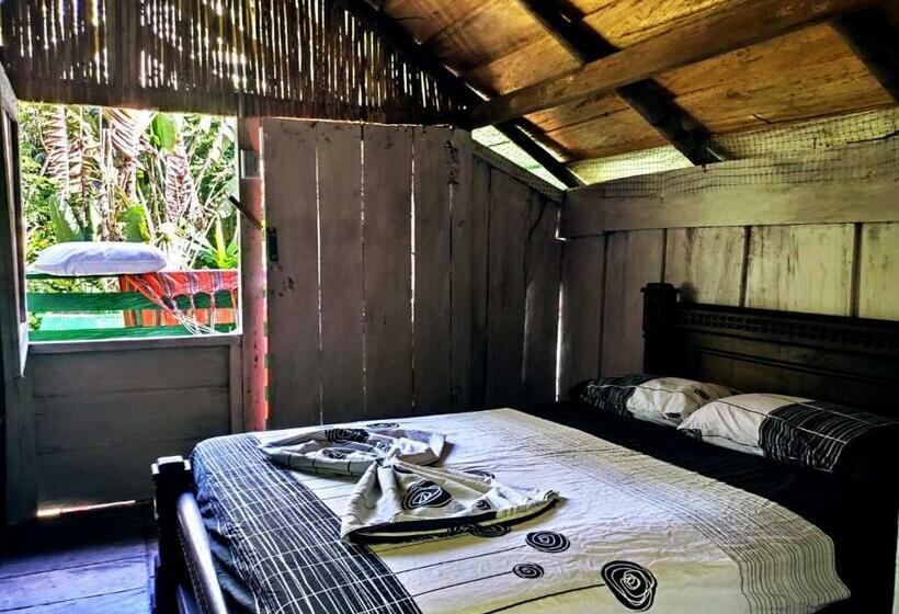 Családi Szoba, Treegana