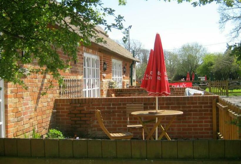 标准间, Turfcutters Arms