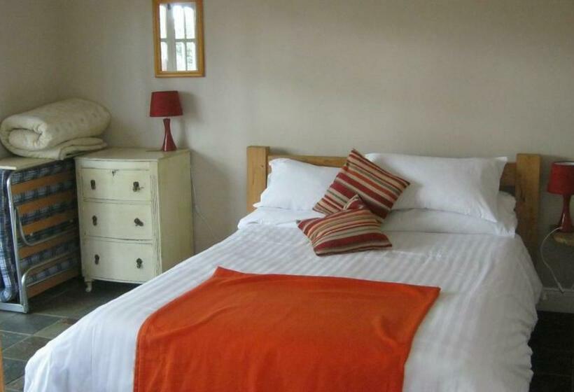 标准间, Turfcutters Arms