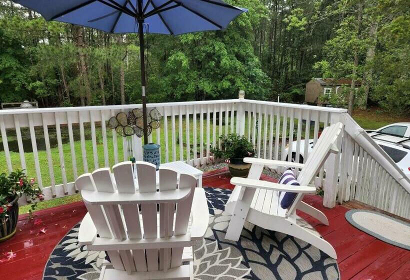 デラックススイート, Foster's Bethel Beach Inn