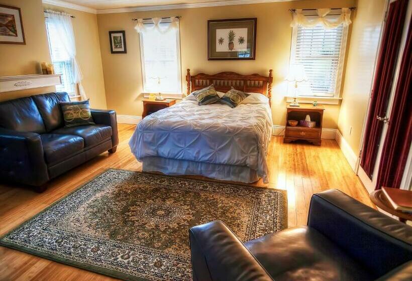 デラックススイート, Foster's Bethel Beach Inn