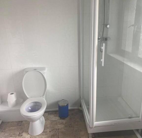 Семейный Номер, Green Bridge Inn