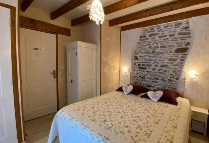 スタンダードトリプルルーム, La Bastide Du Moulin   Mont St Michel