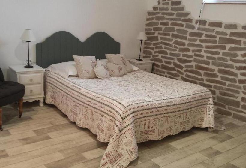 חדר אקונומי, La Bastide Du Moulin   Mont St Michel