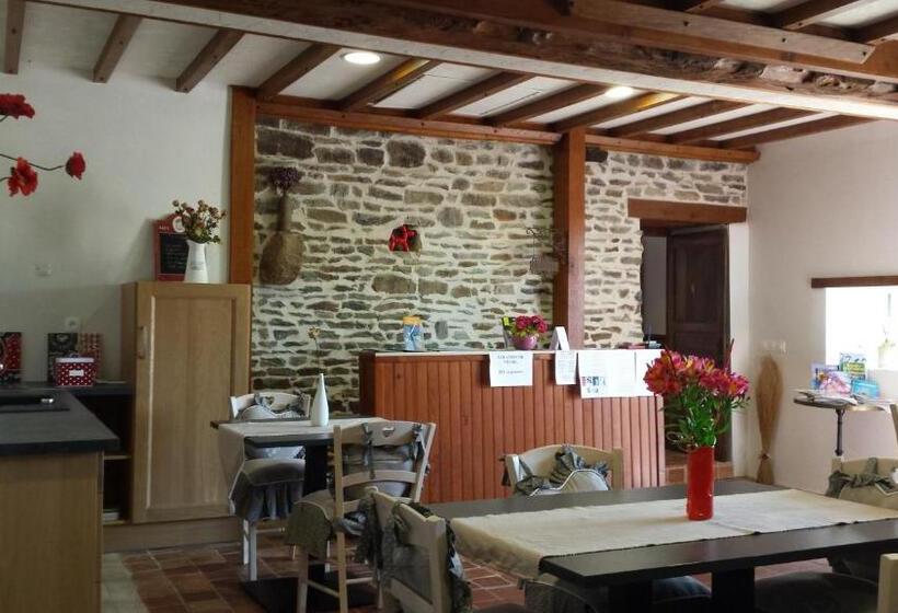 Номер Стандарт, La Bastide Du Moulin   Mont St Michel