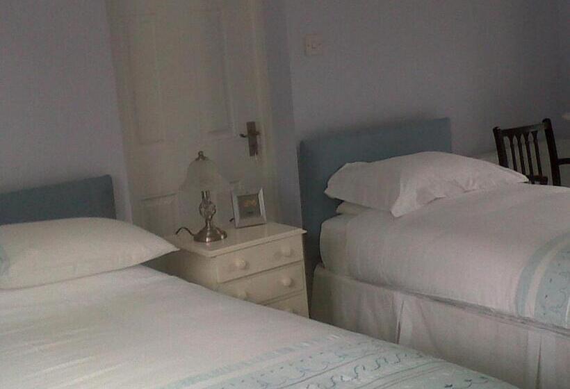 스탠다드 룸 1층, The Coach House