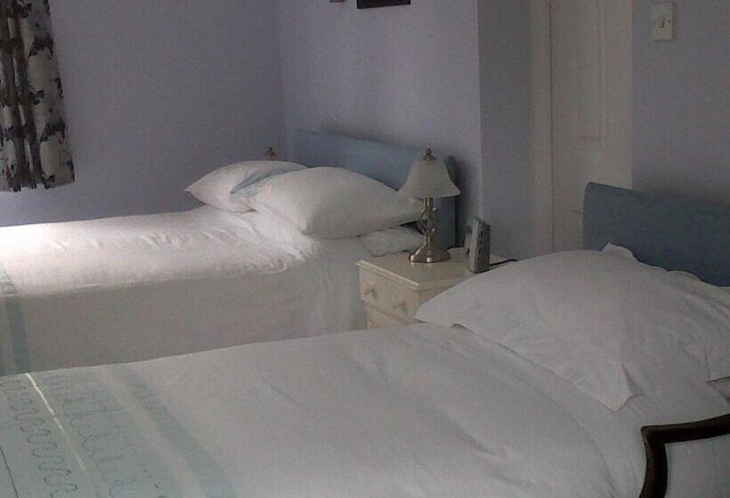 스탠다드 룸 1층, The Coach House