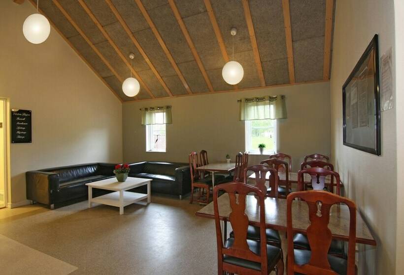 스탠다드 4인용 룸 공용 욕실, Bergs Slussar Vandrarhem & Stugor