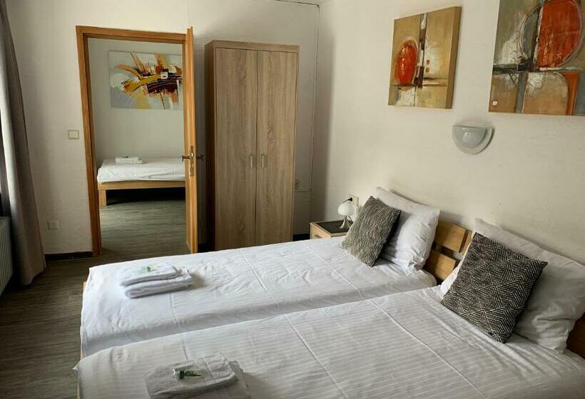 스탠다드 트리플 룸, Garni Hotel Im Fachwerkhof