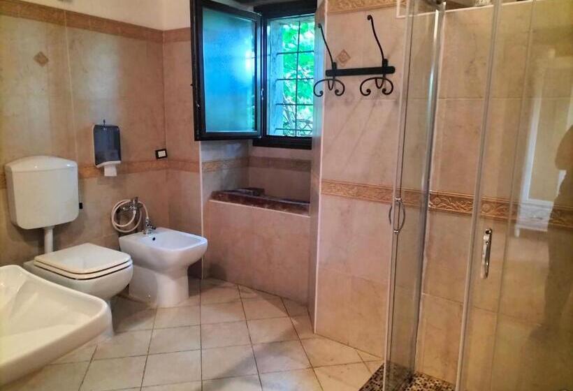 غرفة قياسية ثلاثية, Agriturismo Casa Rastelli