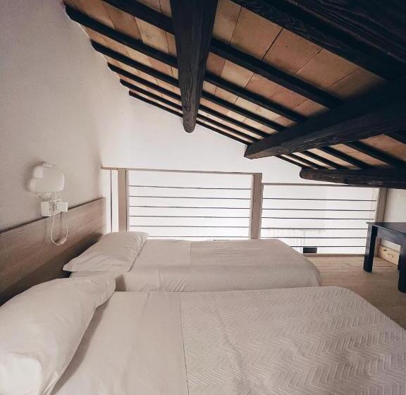 غرفة قياسية رباعية, Agriturismo La Rustica