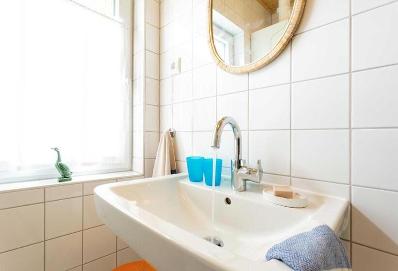 Бунгало Стандарт, Herthaquelle