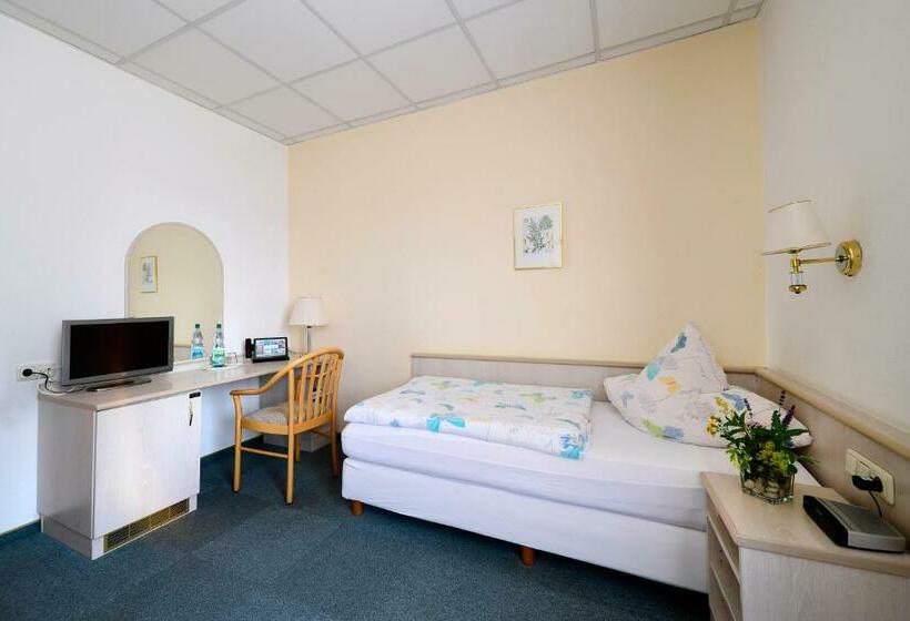 غرفة قياسية فردية, Im Kräutergarten