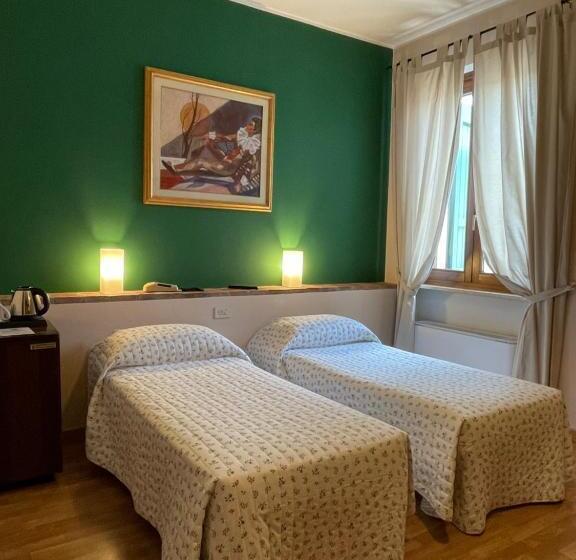 غرفة قياسية, Motel 70