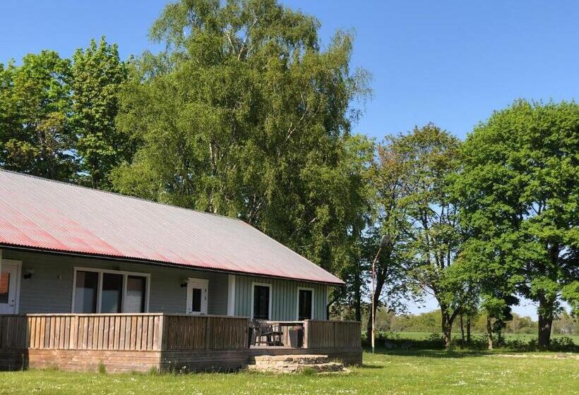 غرفة قياسية مطلّة علي الحديقة, Ekegården