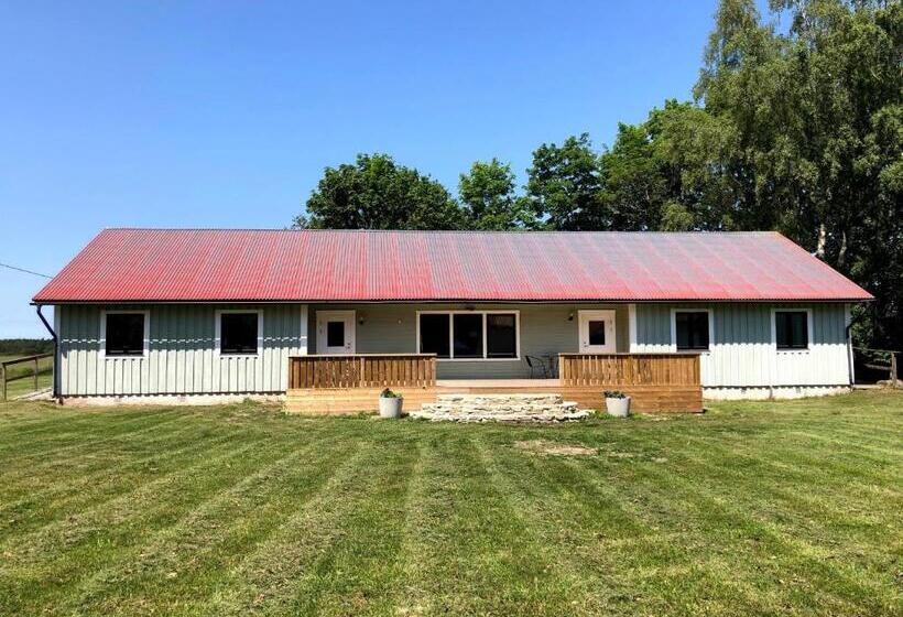 غرفة أساسية, Ekegården