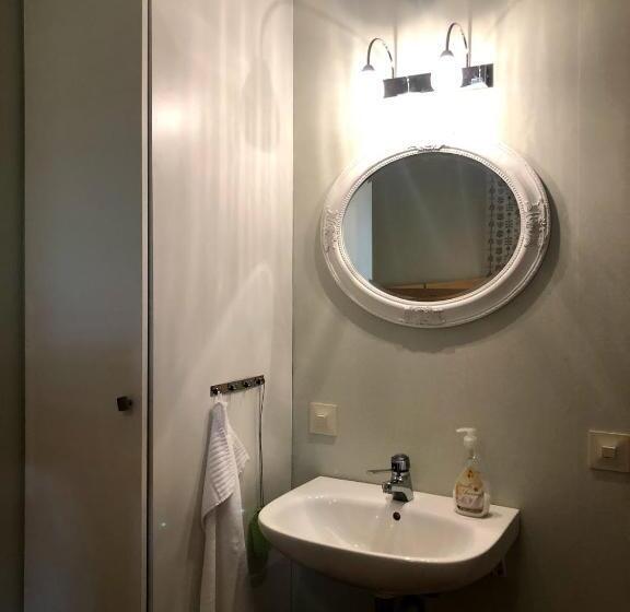 غرفة أساسية, Ekegården