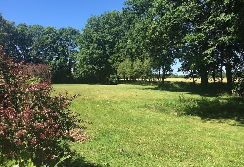 غرفة قياسية, Ekegården