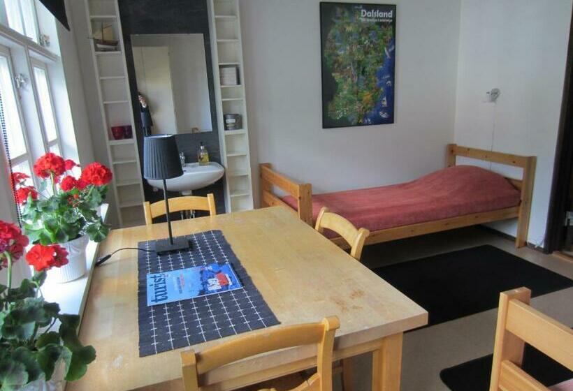 Трехместный Номер Стандарт Совместная Ванная, Håverud Hostel