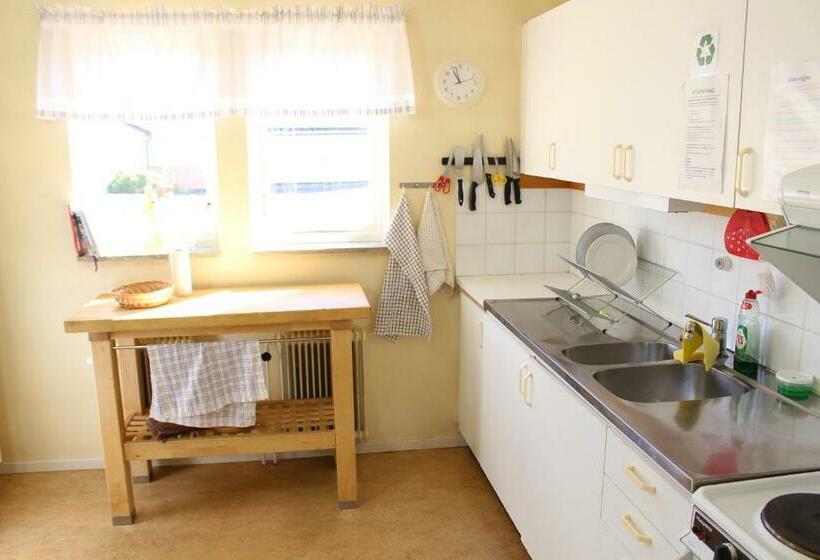 غرفة إقتصادية ثلاثية, Liljeholmen Herrgård Hostel