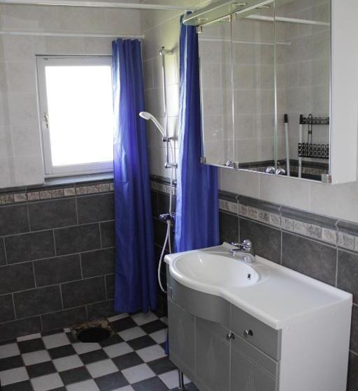 ‫فيلا غرفة نوم واحدة, Liljeholmen Herrgård Hostel