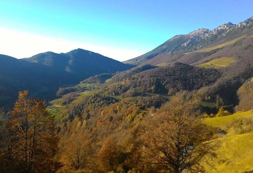 Четырехместный Номер Стандарт, Rifugio Monte Baldo