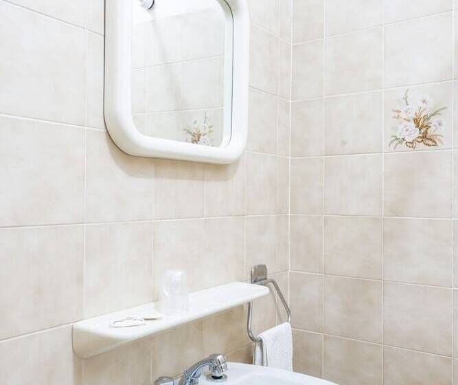 标准三人间, Rifugio Monte Baldo