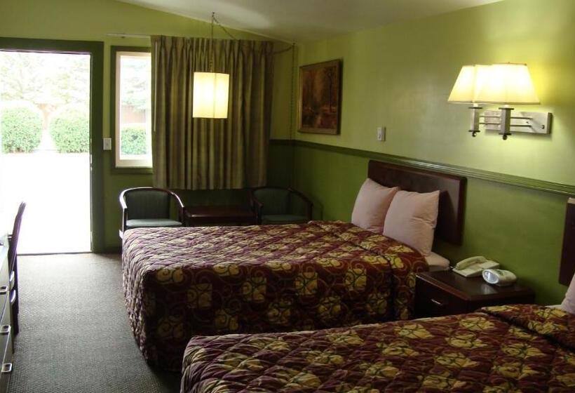 Номер Стандарт 2 Двуспальные Кровати, Pinconning Trail Inn Motel