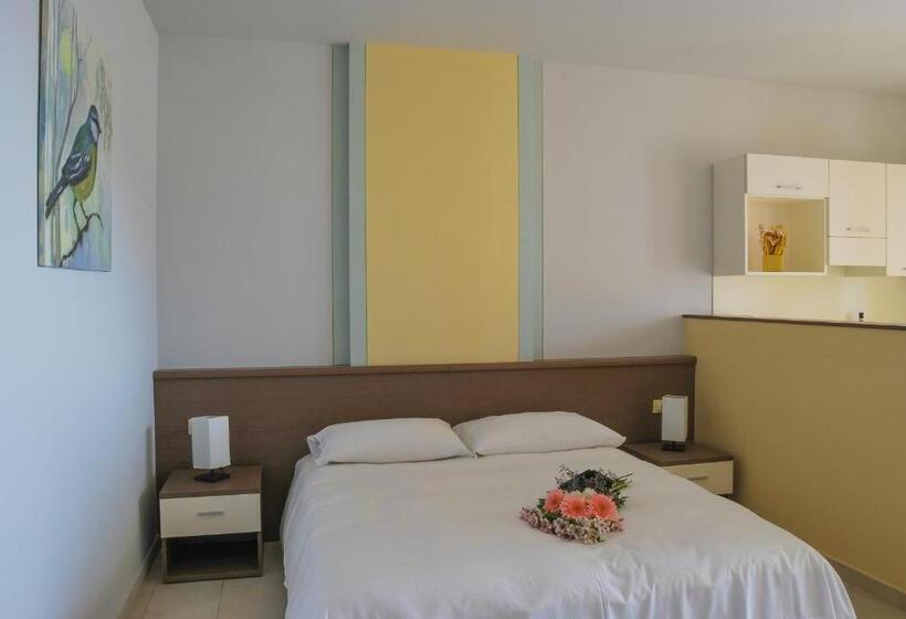 テラス付きスタンダードワンルーム, Residence Usignolo