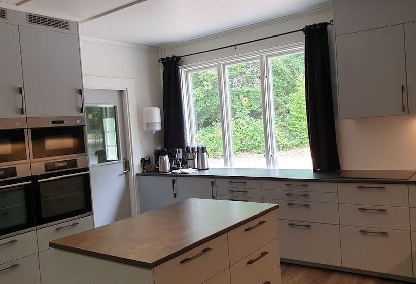 Номер Basic, Långasjönäs Camping & Stugby