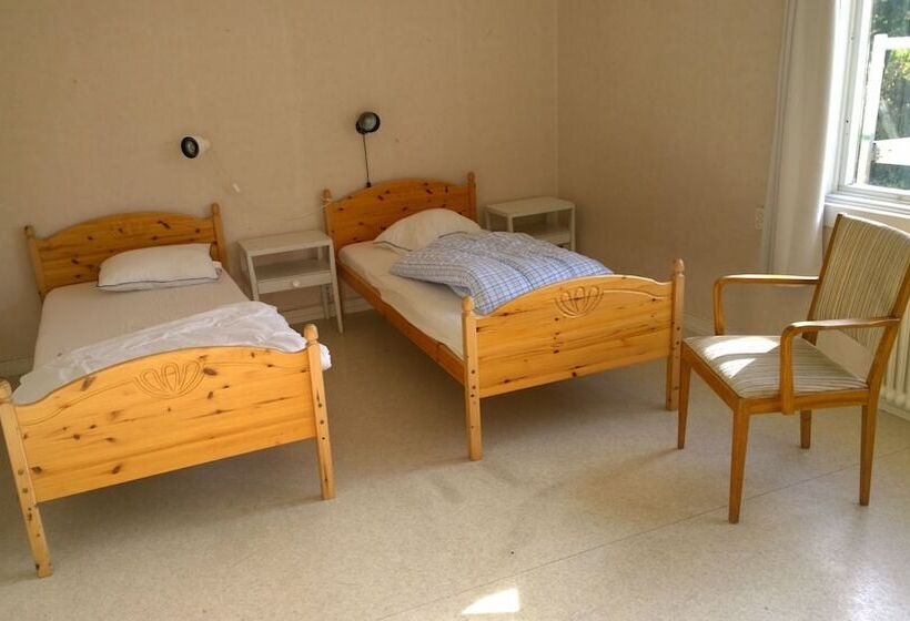 Номер Basic, Långasjönäs Camping & Stugby