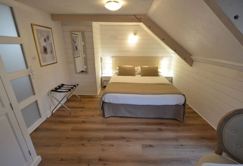 Четырехместный Номер Стандарт, Demeures & Châteaux   Hôtel De La Porte Saint Malo