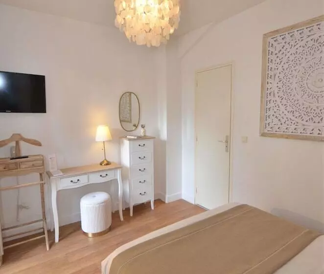 اتاق استاندارد یک نفره, Demeures & Châteaux Hôtel De La Porte Saint Malo