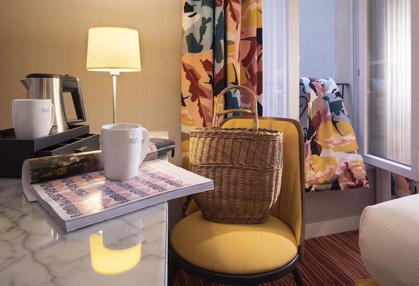 غرفة قياسية, Des Arts Montmartre