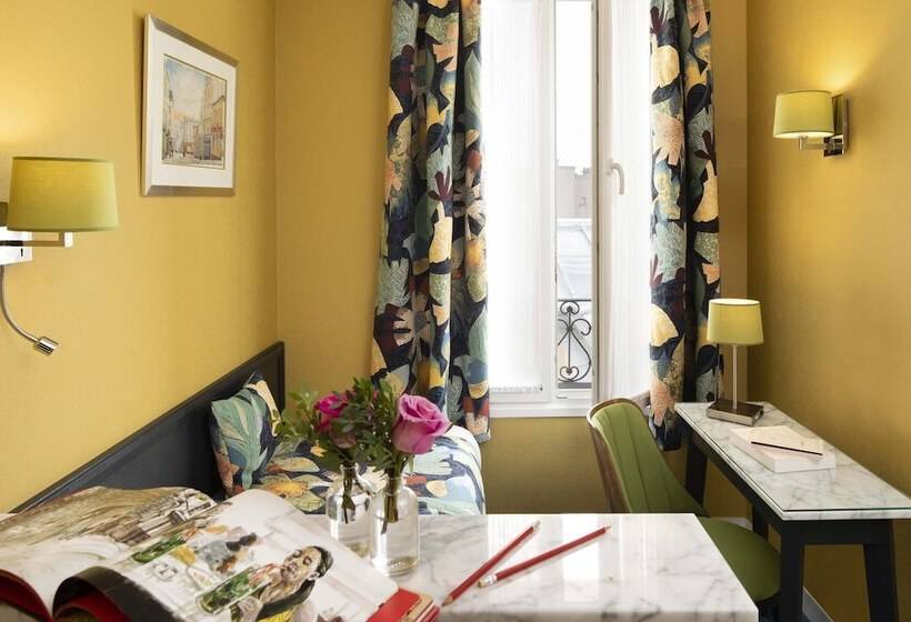 غرفة قياسية, Des Arts Montmartre