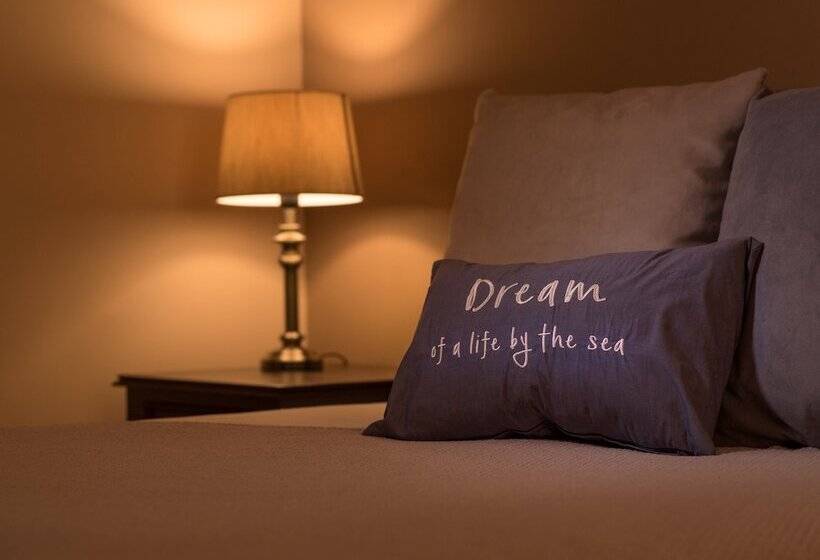 غرفة قياسية, Grand Central