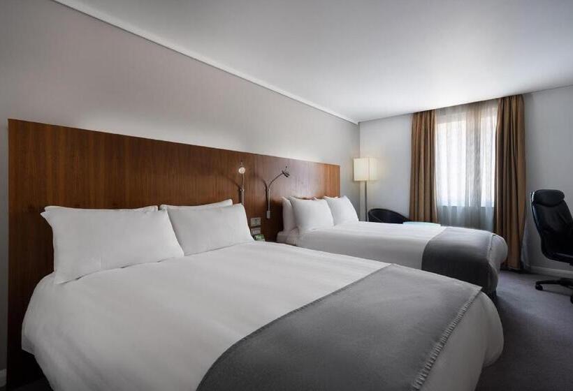 家庭间, Holiday Inn London Camden Lock, An Ihg