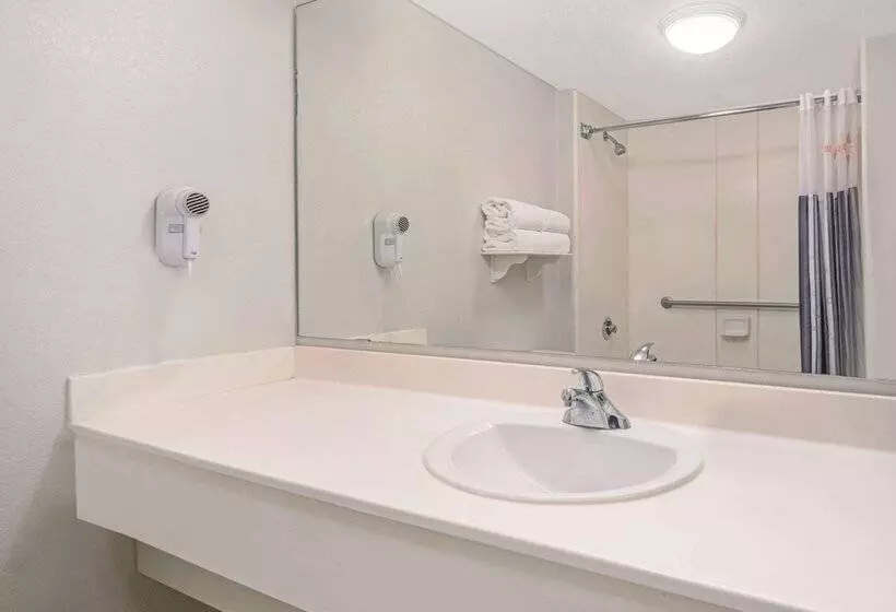اتاق لوکس, La Quinta By Wyndham San Antonio Airport