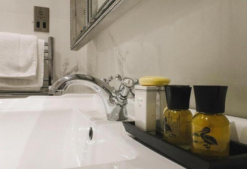 ファミリールーム, Leighinmohr House