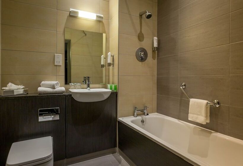 ファミリールーム, Maldron Hotel Shandon Cork City