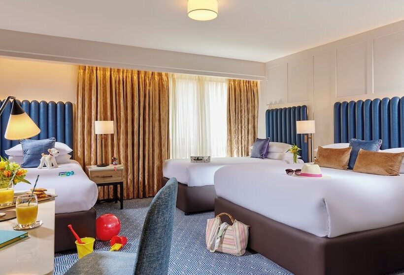 חדר סטנדרט לשלושה, Westport Coast