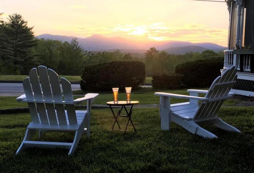 جناح غرفتين نوم, Center Lovell Inn