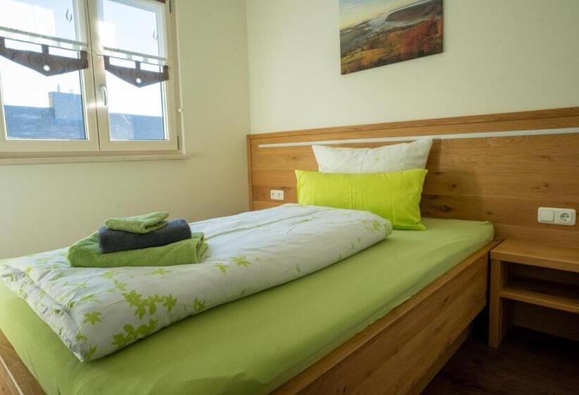 شقة غرفتين, Die Triniushütte Thüringens Schönste Aussicht