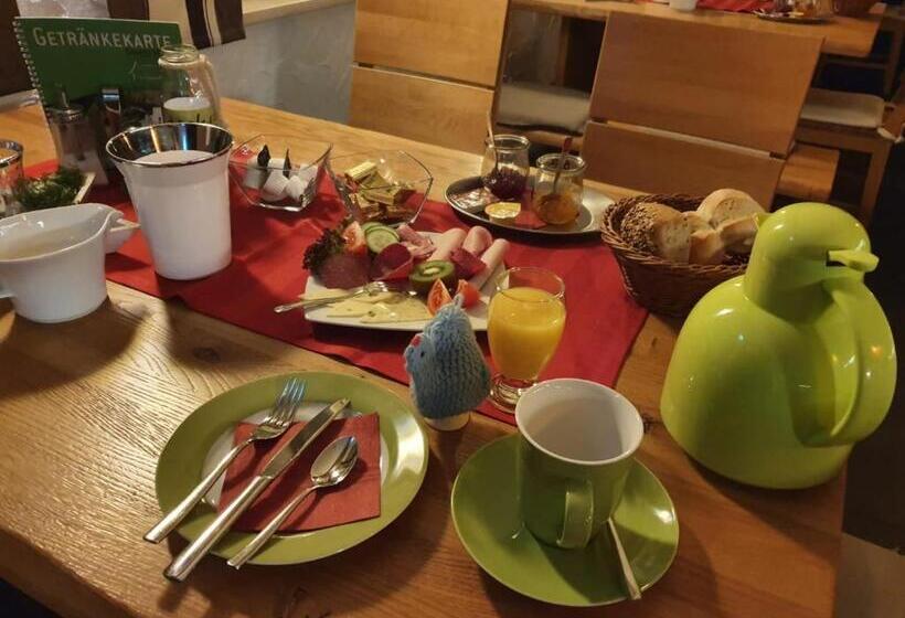 شقة غرفتين, Die Triniushütte Thüringens Schönste Aussicht