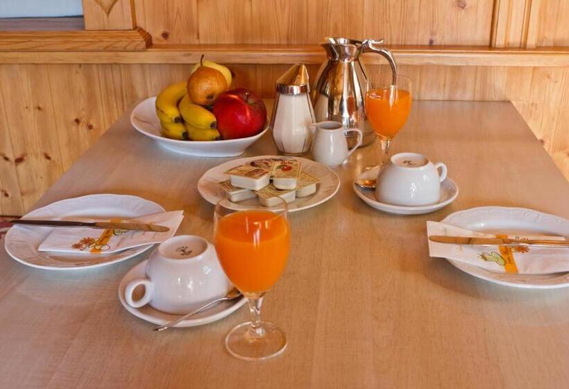 スタンダードシングルルーム, Gasthof Pension Traube