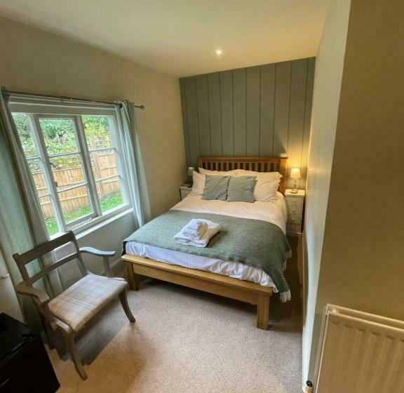 غرفة أساسية, Riverside Inn, Aymestrey