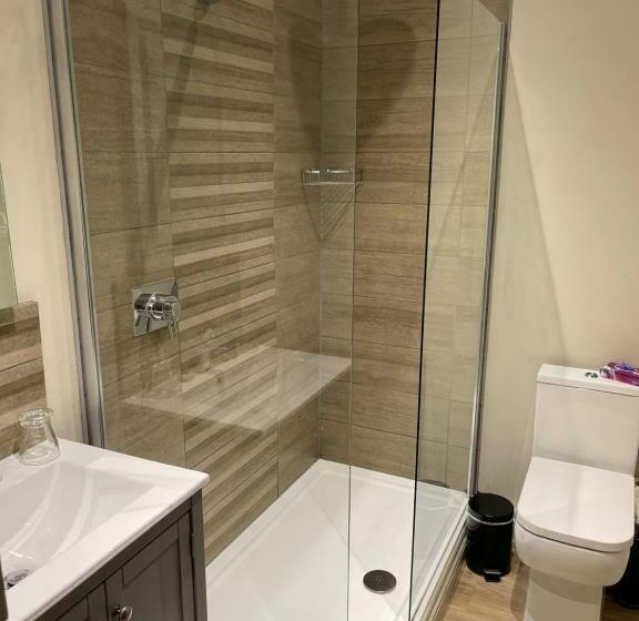 标准间, Riverside Inn, Aymestrey